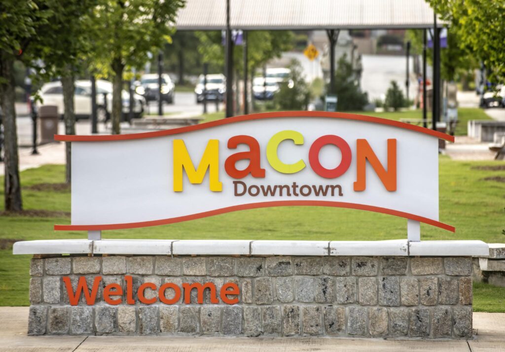 Macon Downtown welcome sign